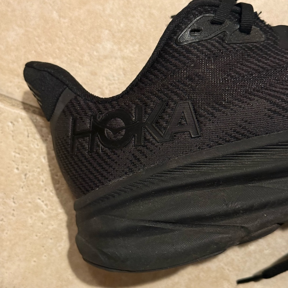 Black Hoka clifton 9 sneaker - Picture 4 of 6